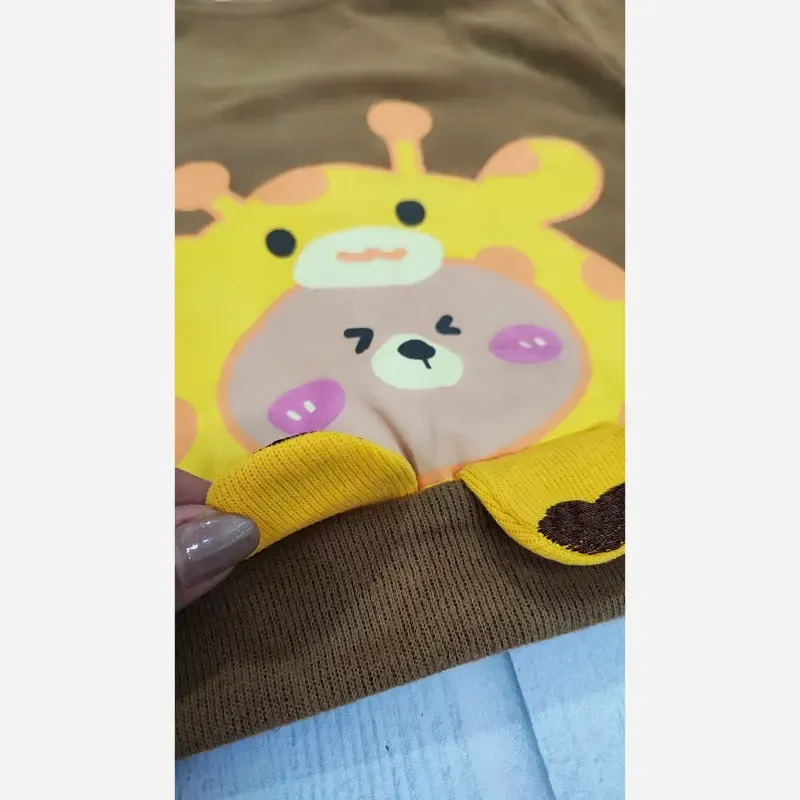 ژاکت بافت فانتزی بچگانه طرح زرافه قهوهای - تصویر 2