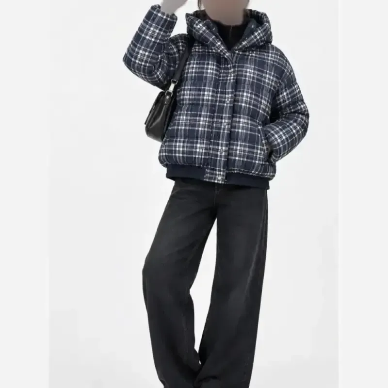کاپشن چهارخونه جنس بارونی سایز M تا 2XL قد 56 - تصویر 2