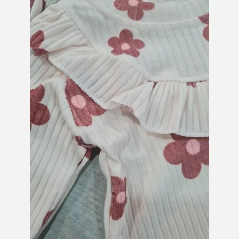 ست پاییزه دخترانه نوزادی بلوز و شلوار پنبه کبریتی سایز 6 ماه تا 1.5 سال رنگ بنفش و کرم - تصویر 3