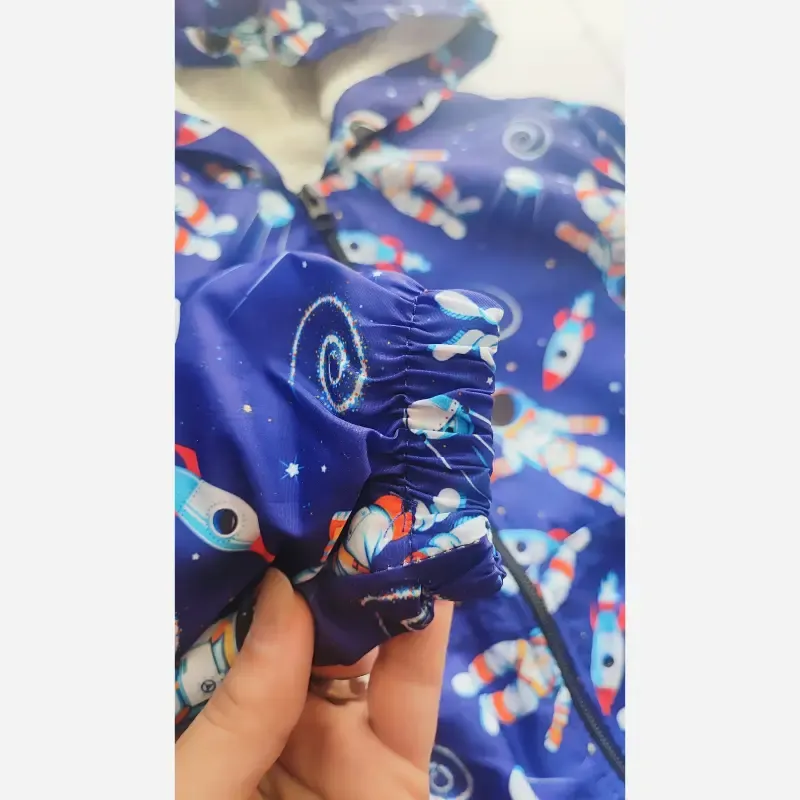 سوئیشرت بچگانه طرح فضانورد داخل خز ببعی کلاهدار - تصویر 2