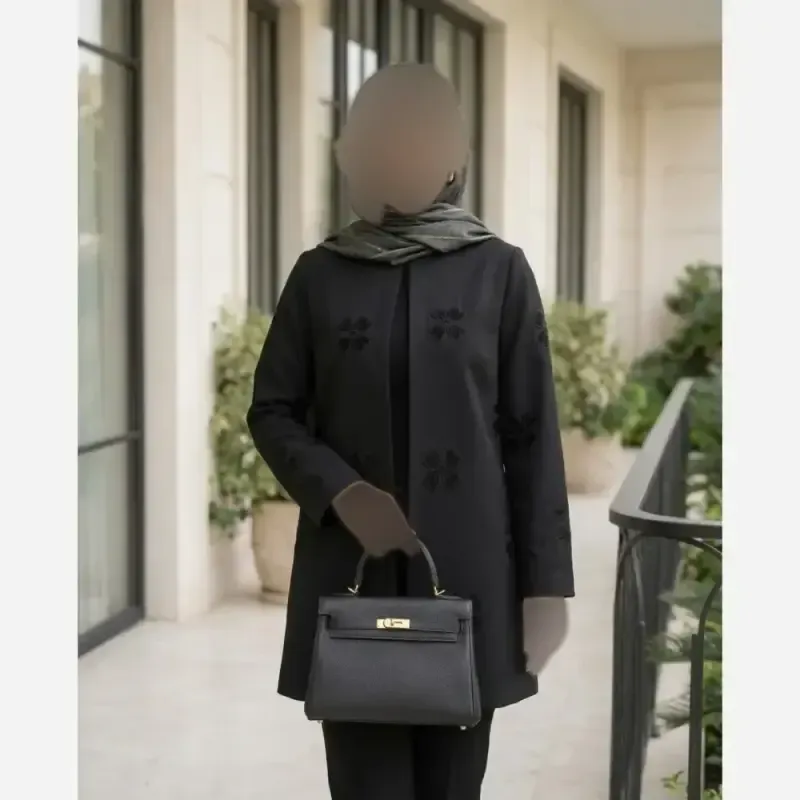 مانتو مزونی گلدوزی زنانه مدل زنبق جنس مازراتی نخ توییست درجه یک - تصویر 2